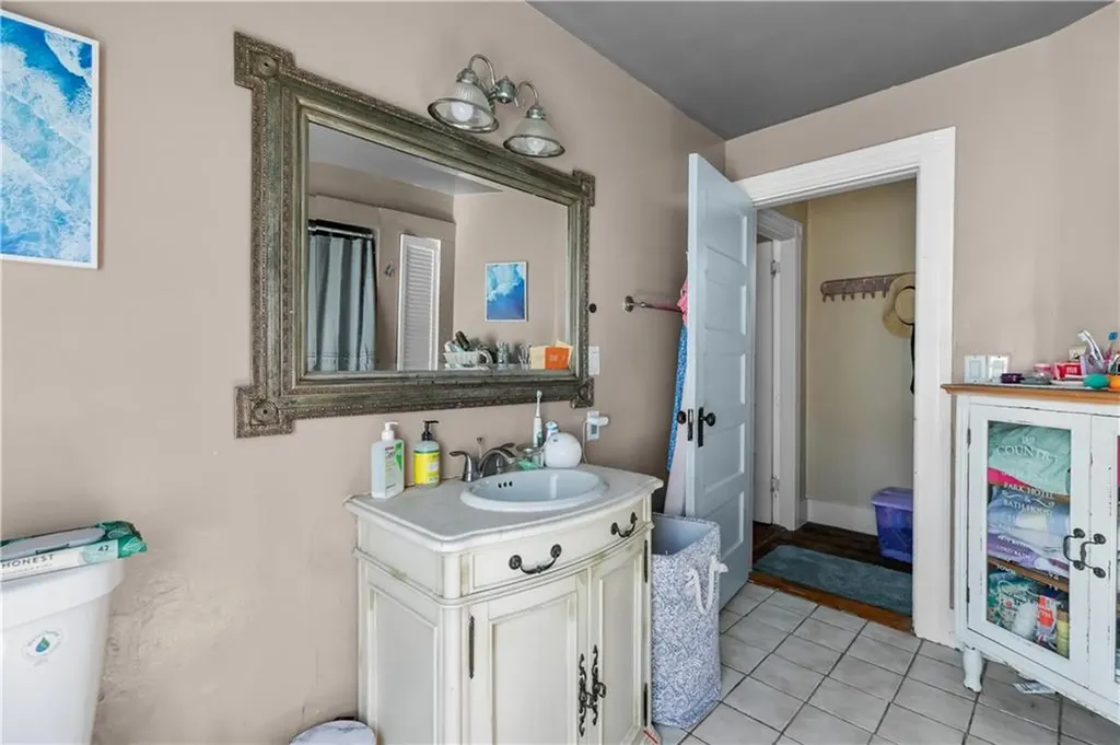 16 Pearl Street Newport RI 02840