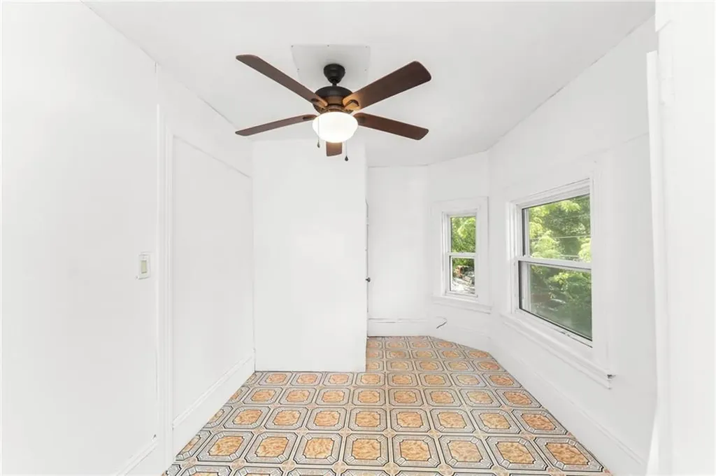 72 Whitmarsh Street Providence RI 02907