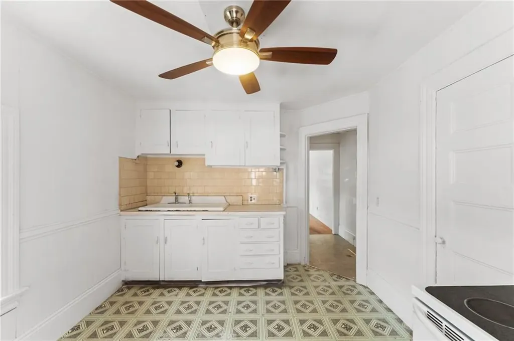 72 Whitmarsh Street Providence RI 02907