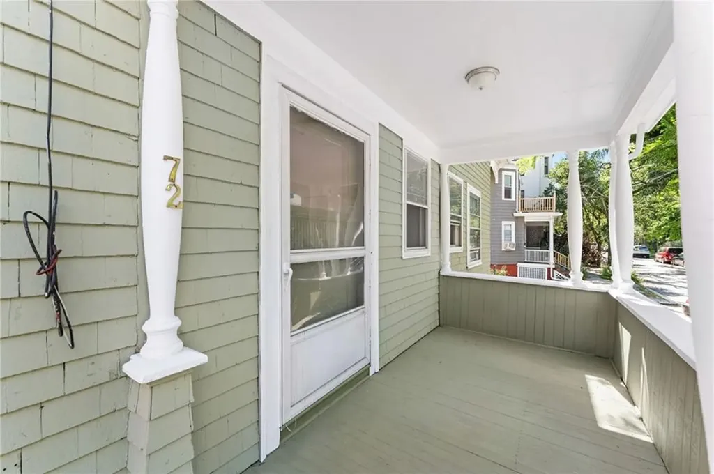 72 Whitmarsh Street Providence RI 02907