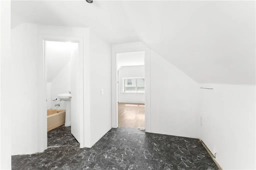 72 Whitmarsh Street Providence RI 02907