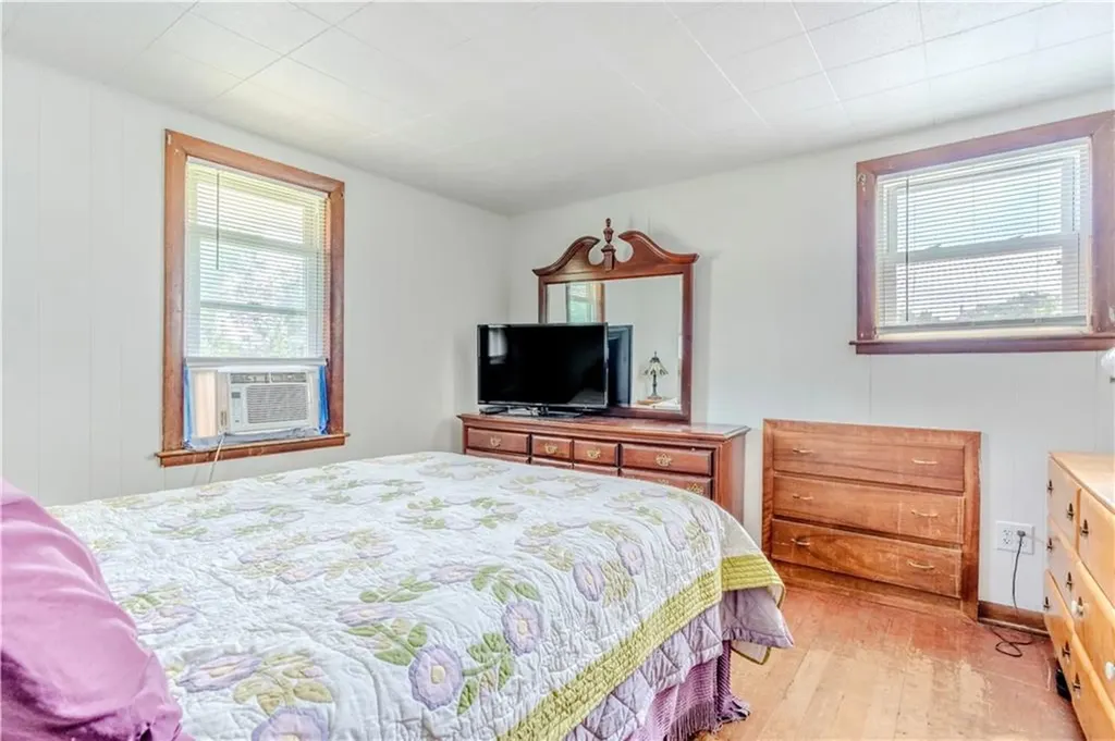 52 Planet Avenue East Providence RI 02915