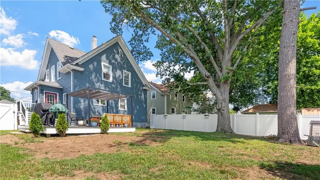 280 Woodbine Street Cranston RI 02910