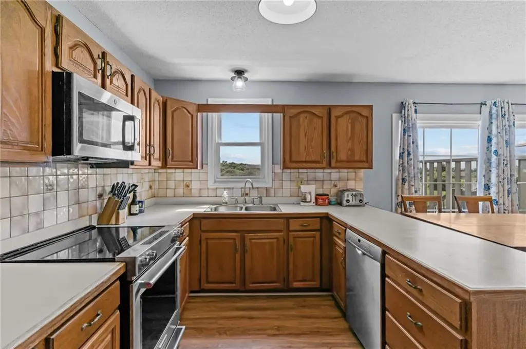 223 Oliphant Lane Middletown RI 02842
