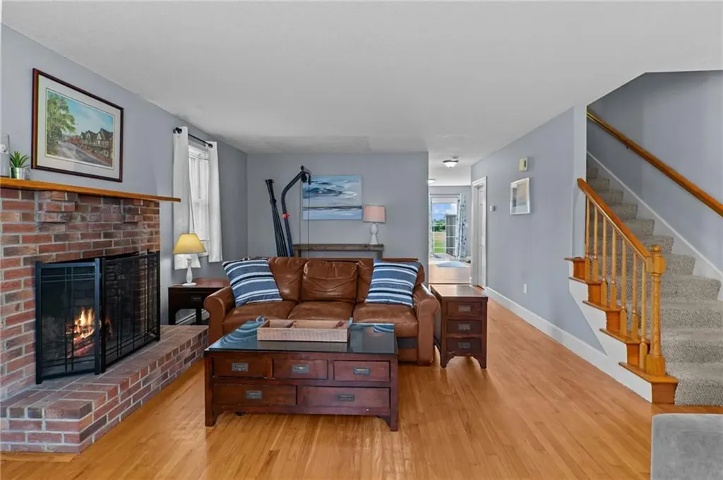 223 Oliphant Lane Middletown RI 02842