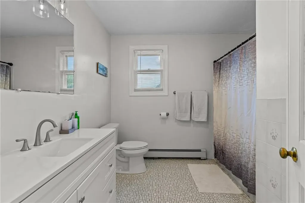 223 Oliphant Lane Middletown RI 02842