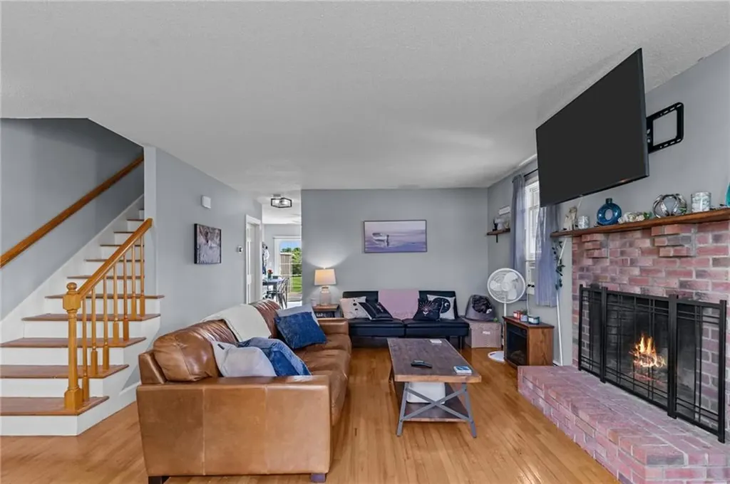 223 Oliphant Lane Middletown RI 02842