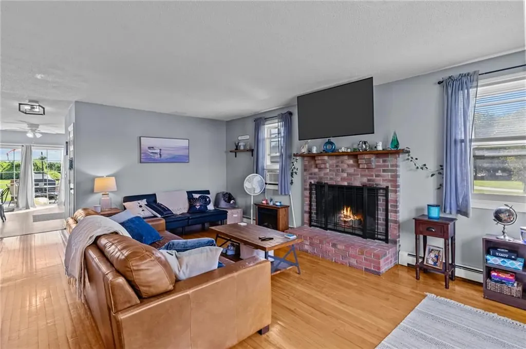 223 Oliphant Lane Middletown RI 02842