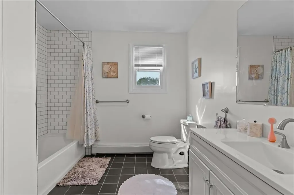 223 Oliphant Lane Middletown RI 02842