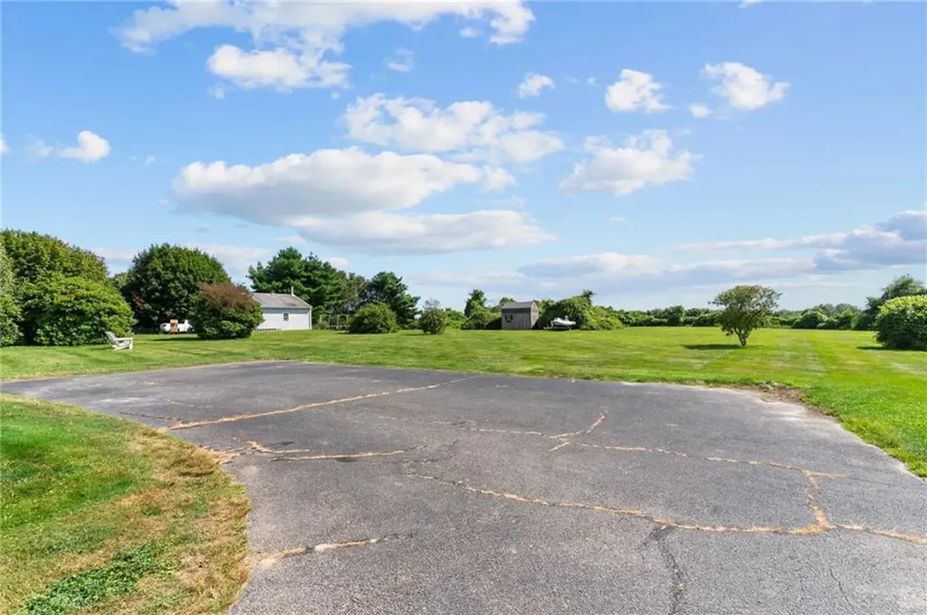 223 Oliphant Lane Middletown RI 02842