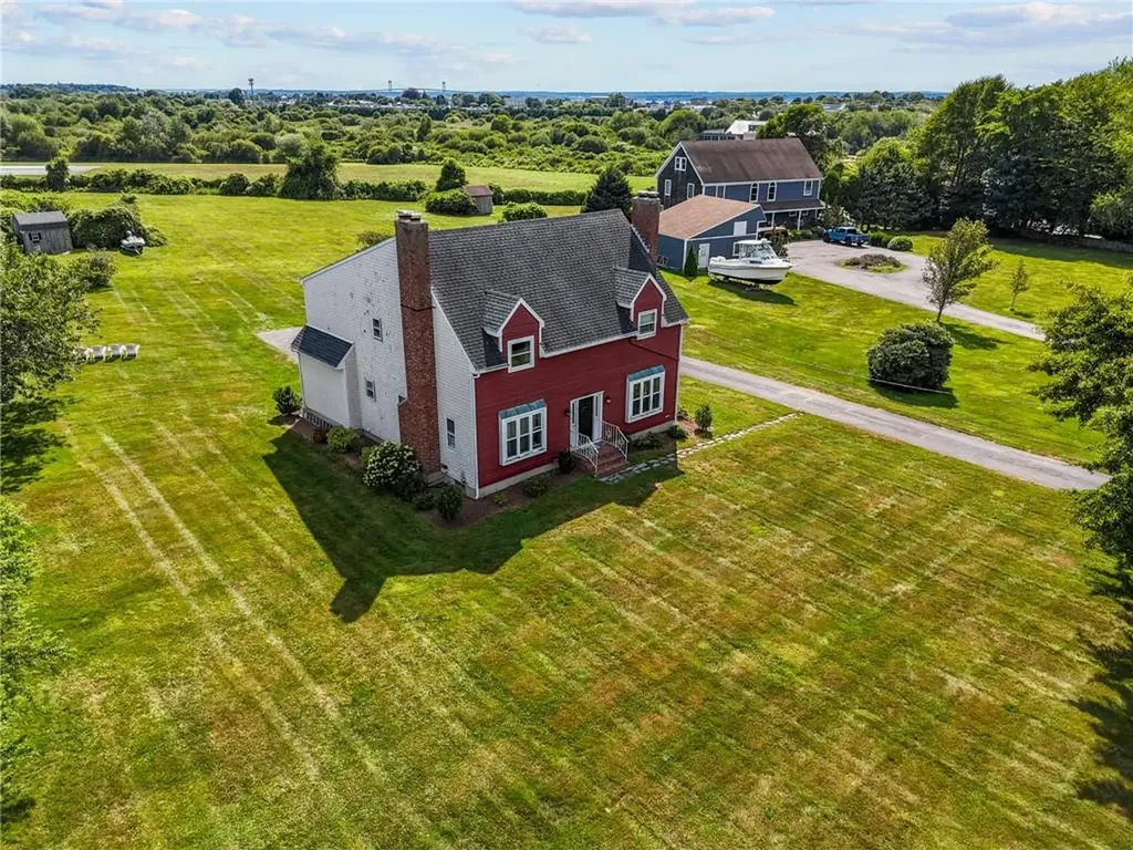 223 Oliphant Lane Middletown RI 02842