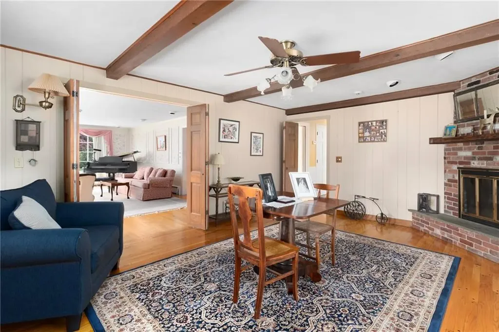 24 Kirkbrae Drive Lincoln RI 02865