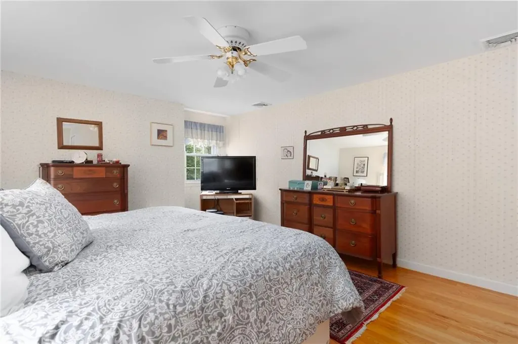 24 Kirkbrae Drive Lincoln RI 02865