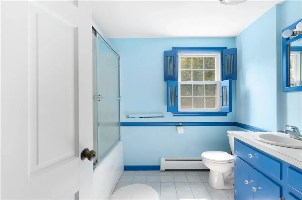 24 Kirkbrae Drive Lincoln RI 02865