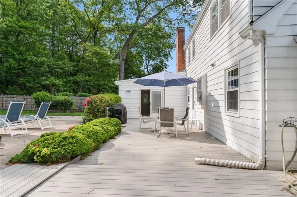 24 Kirkbrae Drive Lincoln RI 02865