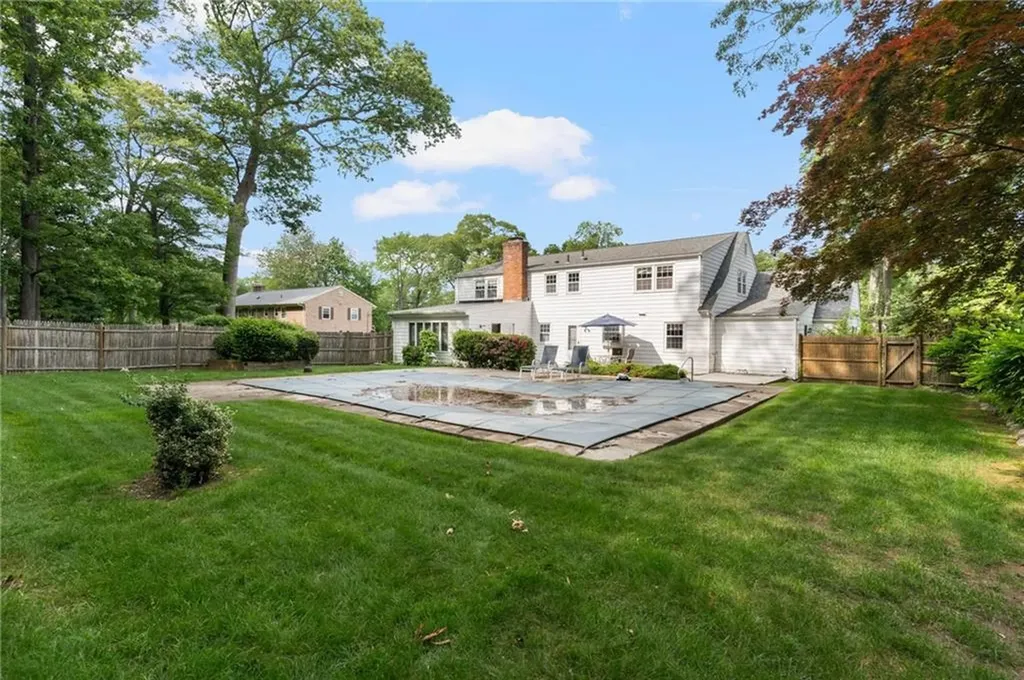 24 Kirkbrae Drive Lincoln RI 02865