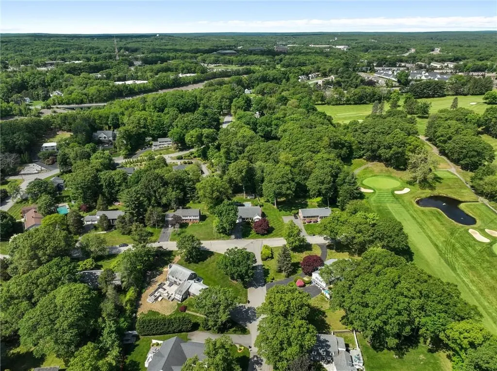 24 Kirkbrae Drive Lincoln RI 02865