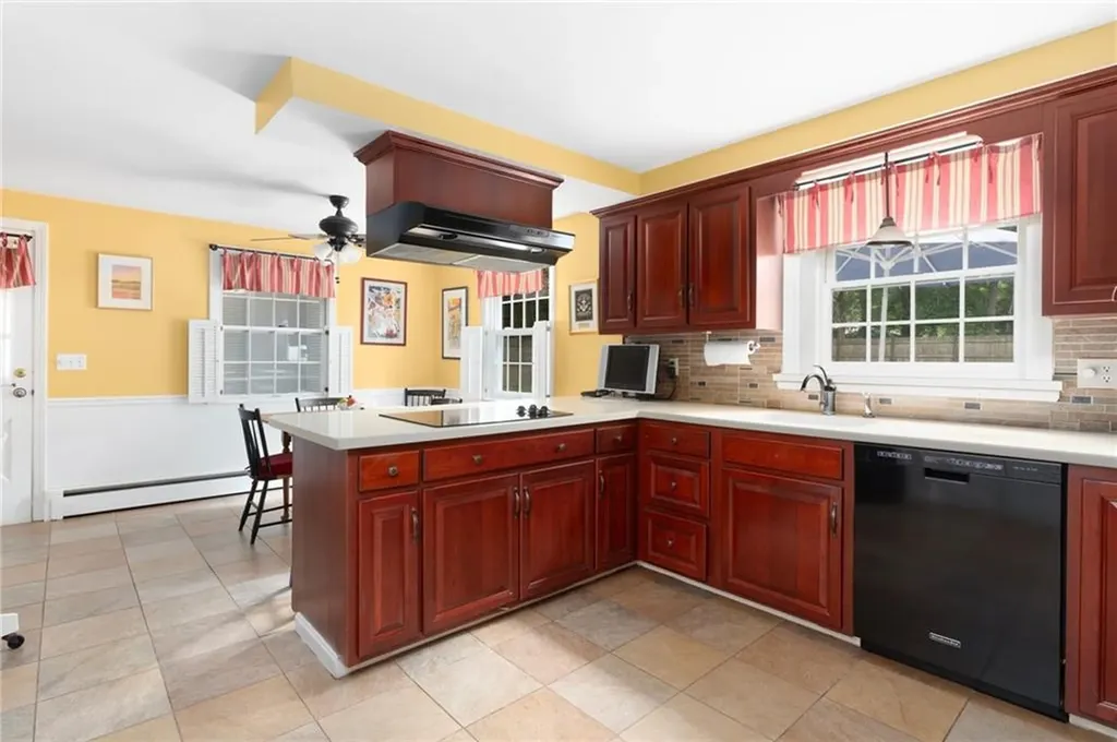 24 Kirkbrae Drive Lincoln RI 02865