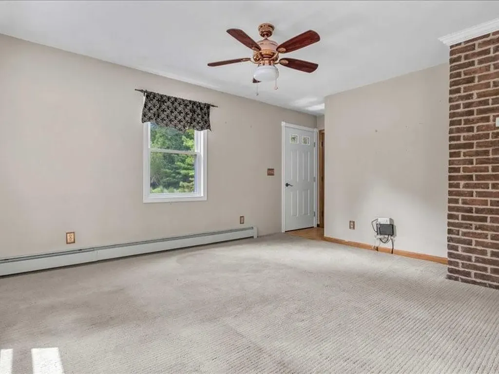 37 Riverview Drive Charlestown RI 02813