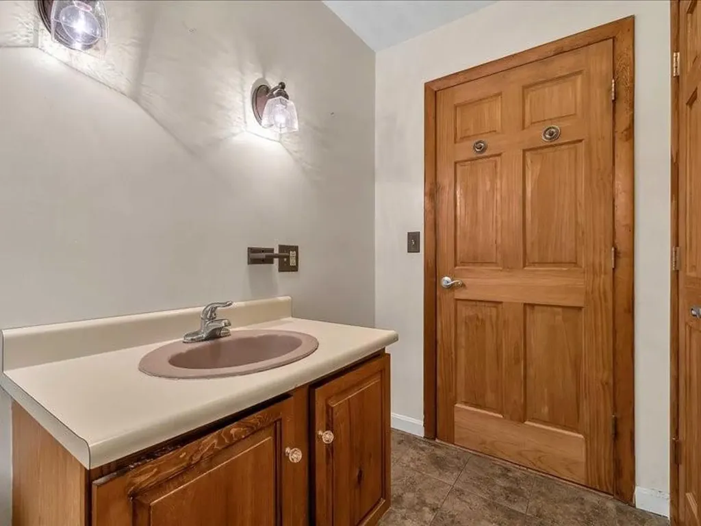 37 Riverview Drive Charlestown RI 02813