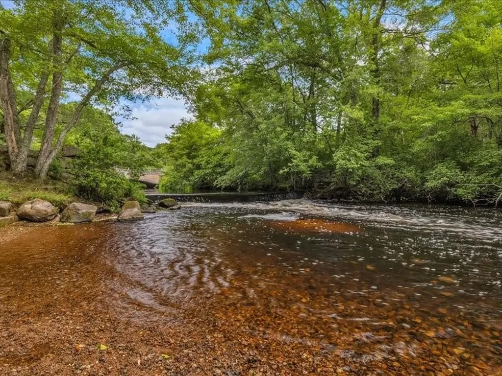 37 Riverview Drive Charlestown RI 02813