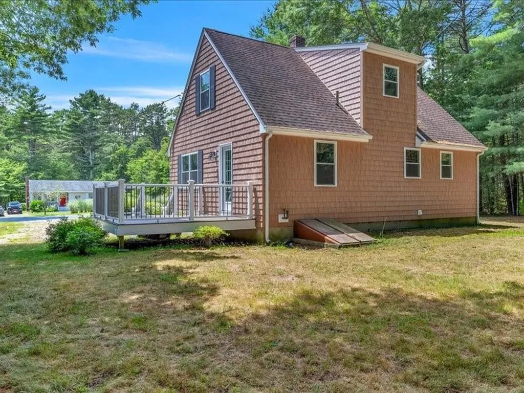 37 Riverview Drive Charlestown RI 02813