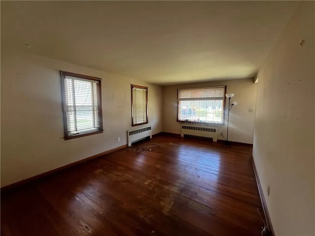 63 Maplecrest Drive Pawtucket RI 02861