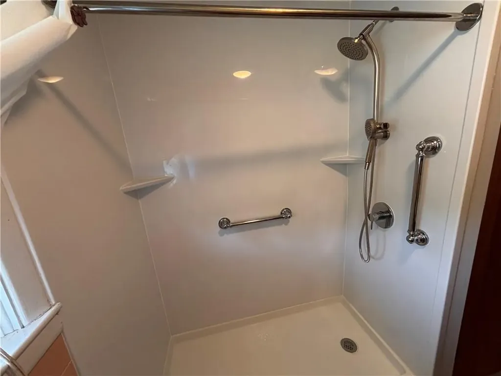 63 Maplecrest Drive Pawtucket RI 02861