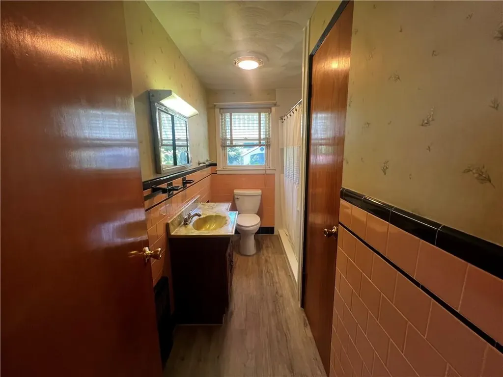 63 Maplecrest Drive Pawtucket RI 02861