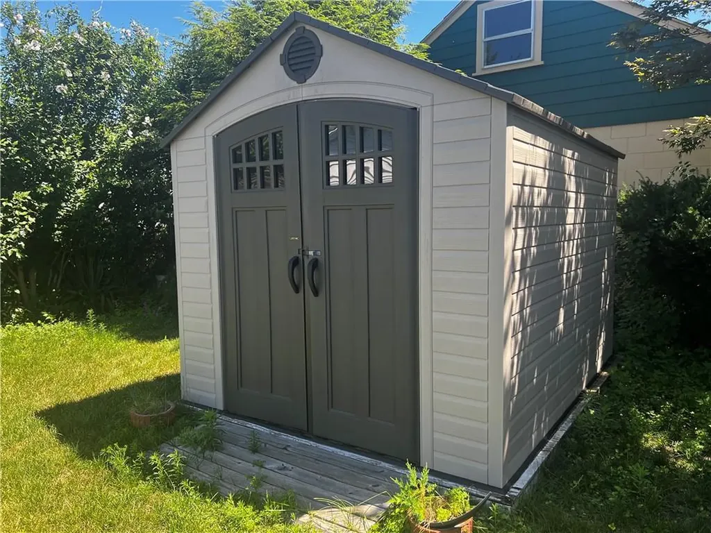 63 Maplecrest Drive Pawtucket RI 02861
