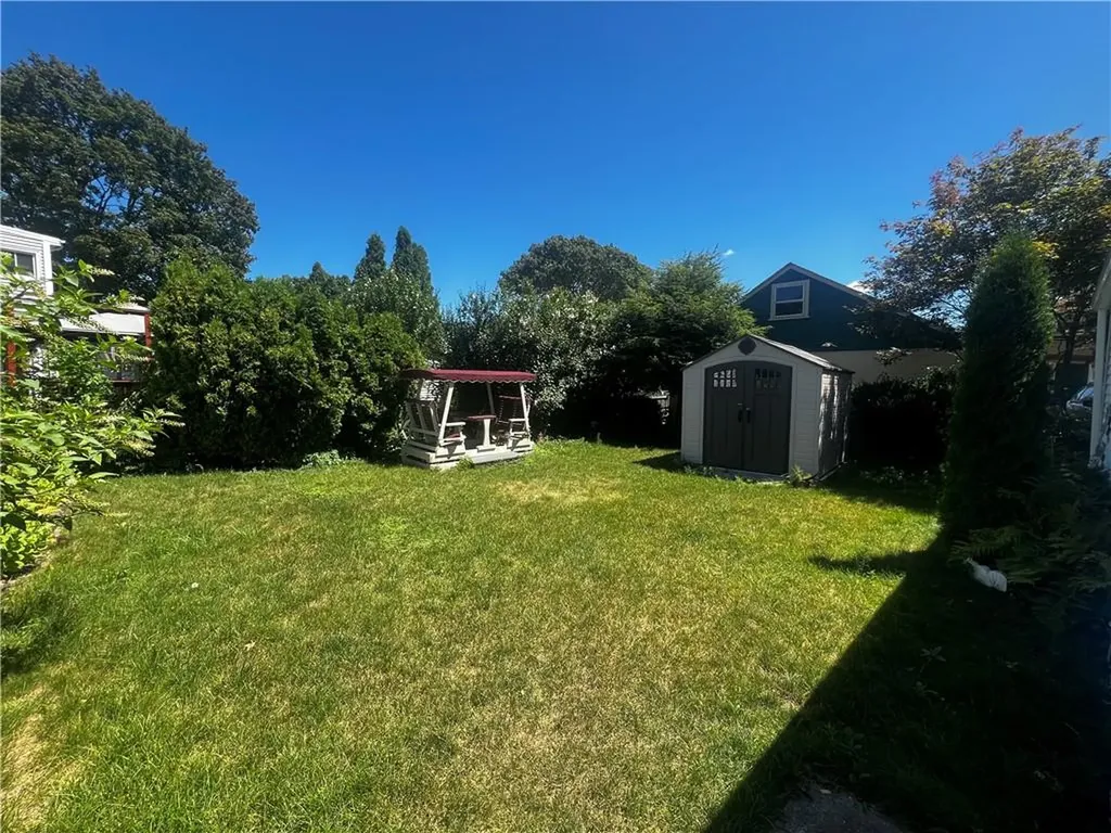 63 Maplecrest Drive Pawtucket RI 02861