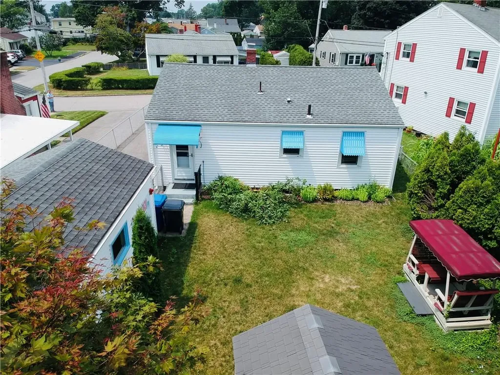 63 Maplecrest Drive Pawtucket RI 02861