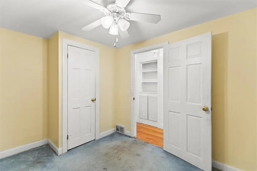 16 Kingsford Avenue East Providence RI 02915