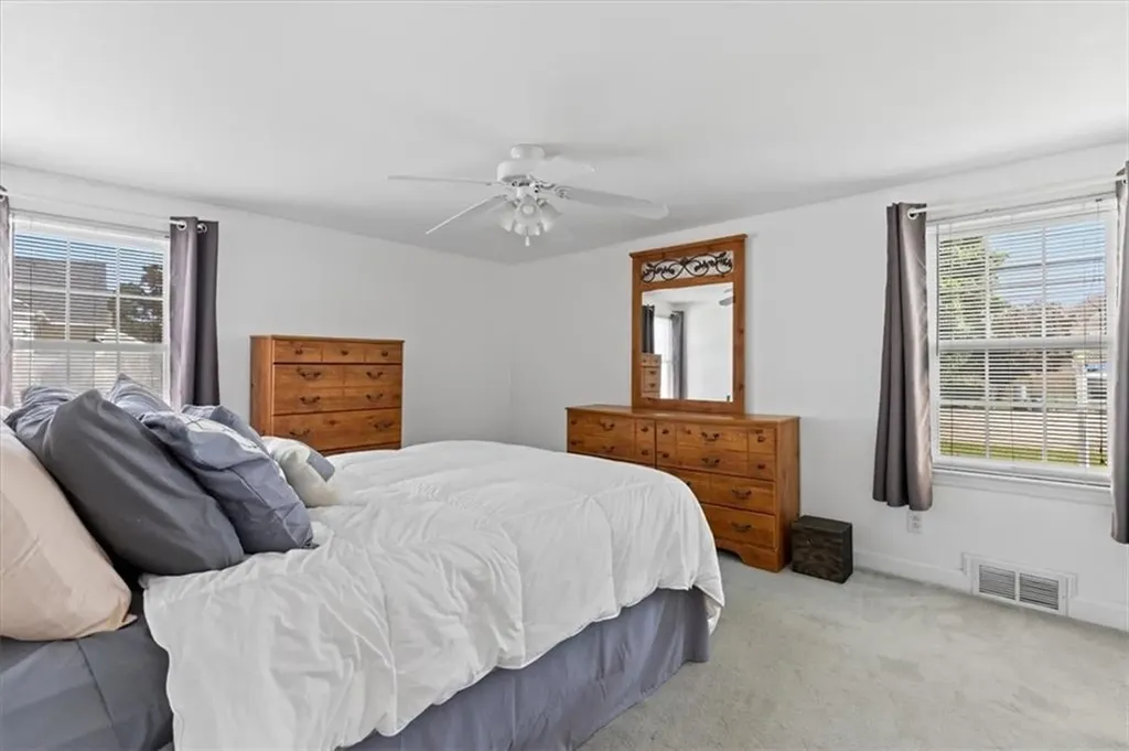 16 Kingsford Avenue East Providence RI 02915