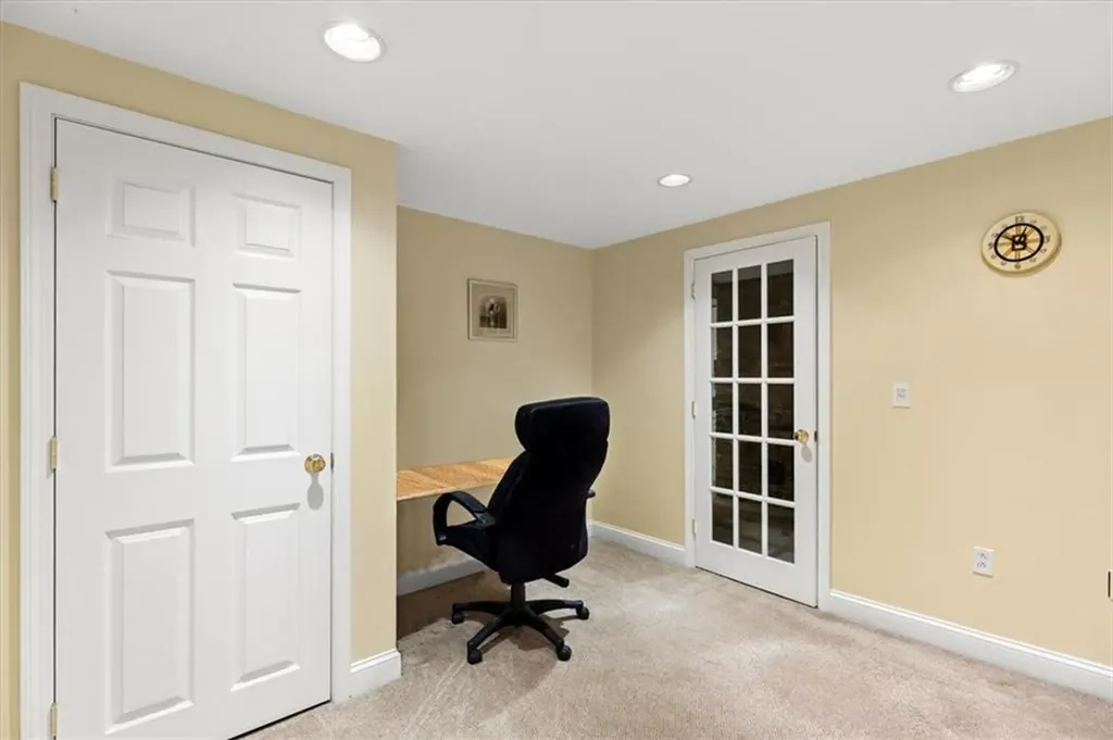 16 Kingsford Avenue East Providence RI 02915