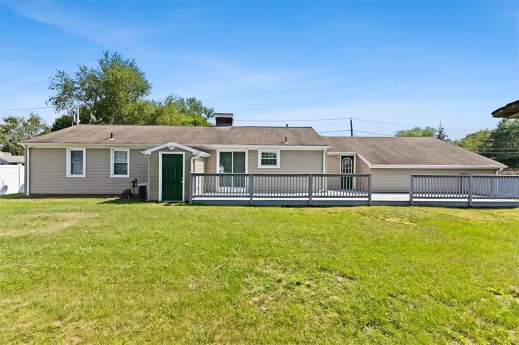 16 Kingsford Avenue East Providence RI 02915