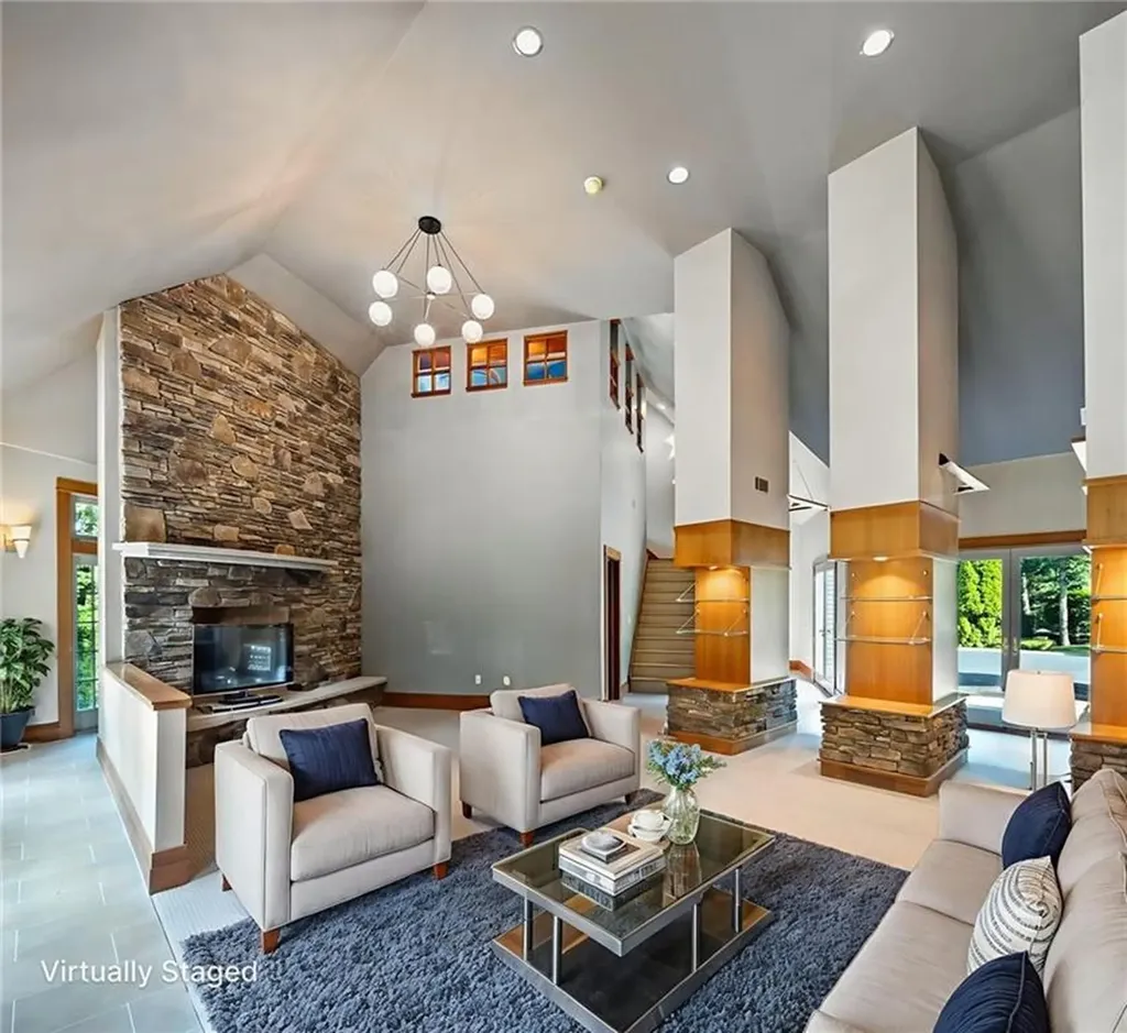 16 Hillside Road Cumberland RI 02864