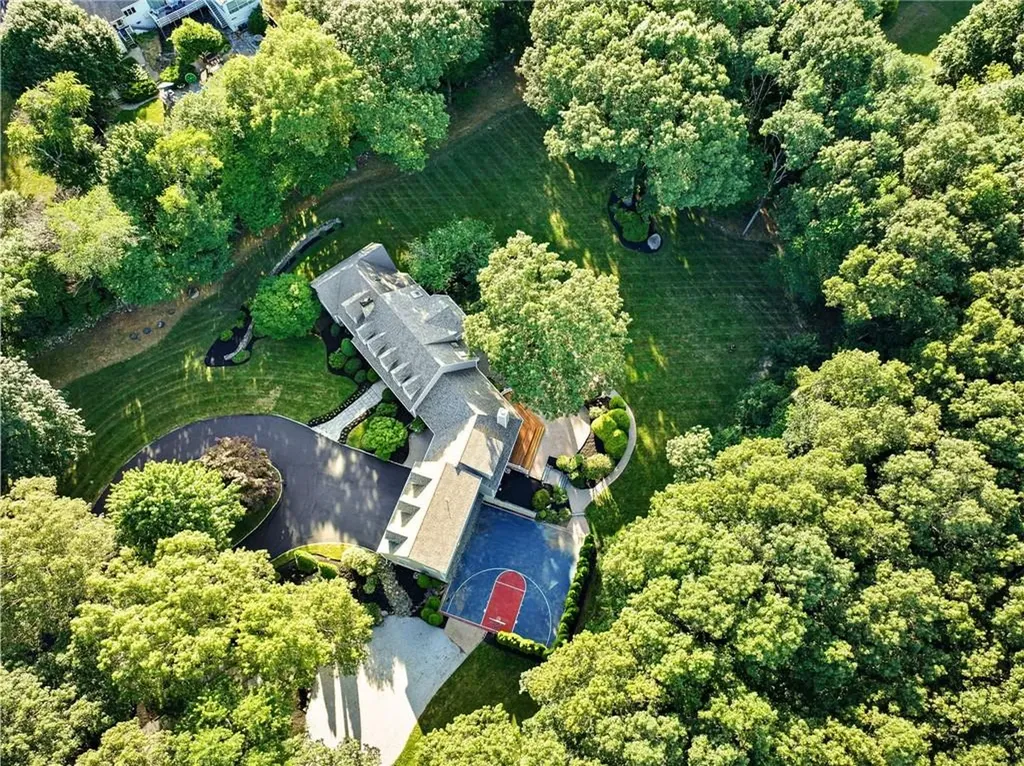 16 Hillside Road Cumberland RI 02864