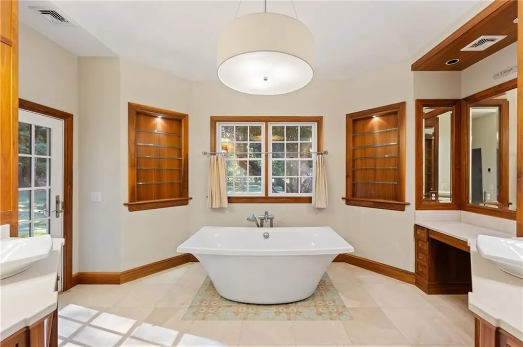 16 Hillside Road Cumberland RI 02864