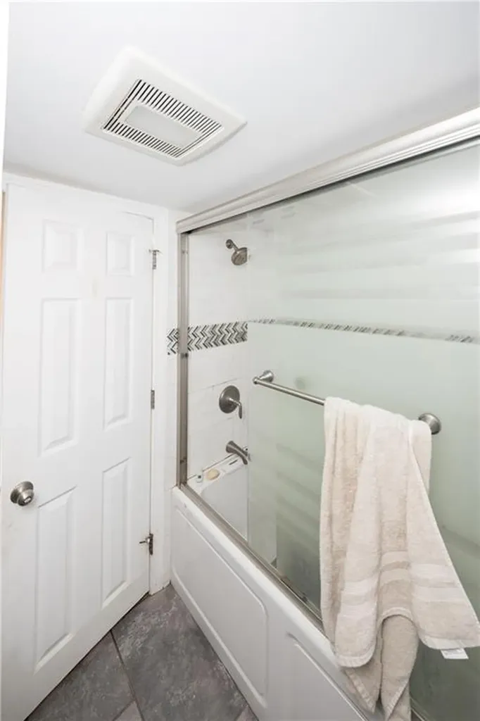 15 Tew Place Providence RI 02906