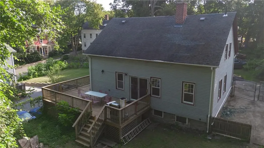 15 Tew Place Providence RI 02906