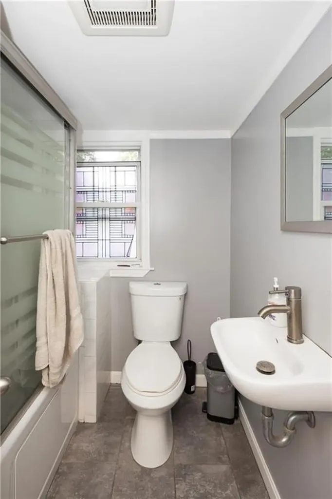 15 Tew Place Providence RI 02906