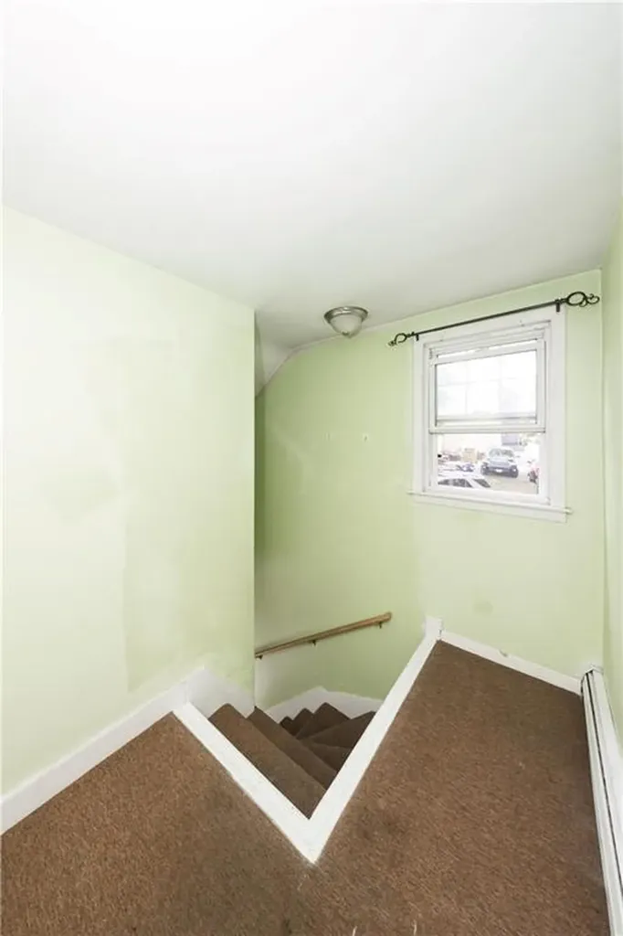 15 Tew Place Providence RI 02906