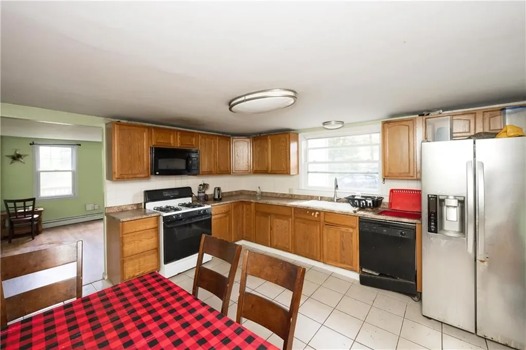 15 Tew Place Providence RI 02906