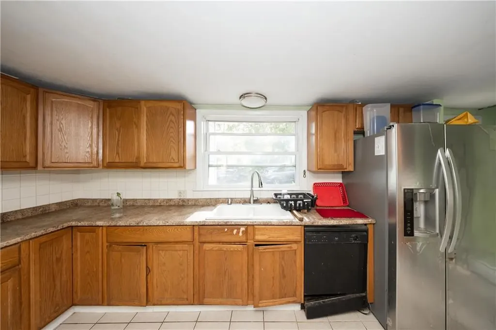 15 Tew Place Providence RI 02906