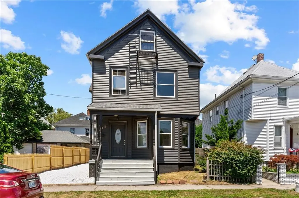 215 Indiana Avenue Providence RI 02905