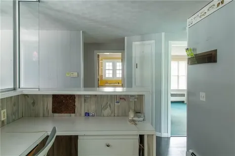 5393 Post Road East Greenwich RI 02818