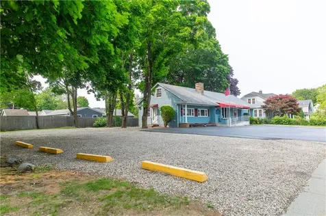 5393 Post Road East Greenwich RI 02818