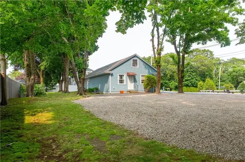 5393 Post Road East Greenwich RI 02818