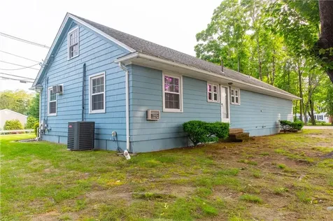 5393 Post Road East Greenwich RI 02818